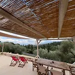 Lagom Retreat - Askos