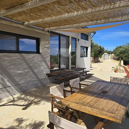 Lagom Retreat - Askos